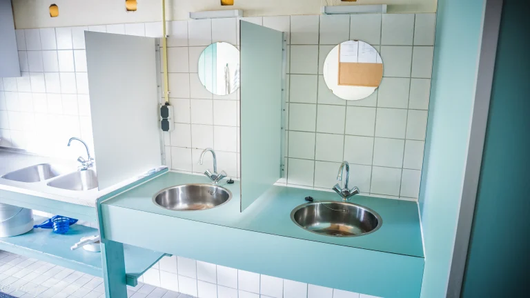 Sanitairgebouw